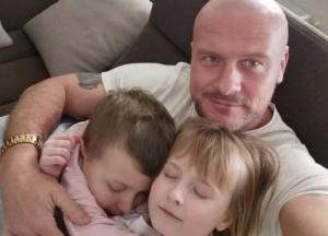 Разведённый Вячеслав Узелков показал, как проводит время с детьми (фото)