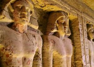 Археологи в Египте нашли уникальную гробницу, возраст которой более 4400 лет (фото, видео)