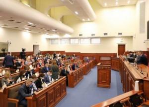 В Украине местную власть лишили контроля за соблюдением законов о труде