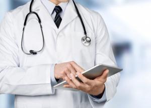 Медики назвали симптомы неизвестного смертельного коронавируса 