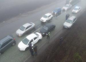 Под Днепром столкнулись семь автомобилей (фото, видео)