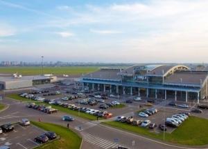 Аэропорт в Жулянах закроют на год