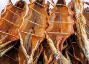 В киевском супермаркете торговали вяленой рыбой с ботулизмом