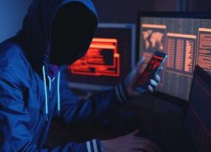 Похитили данные 100 тысяч клиентов банка и требовали выкуп: в Кривом Роге задержали хакеров