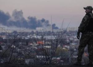 Серия мощных взрывов в Киеве: часть города обесточена (видео)