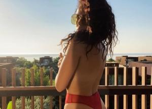 Настя Каменских снялась топлес (фото)