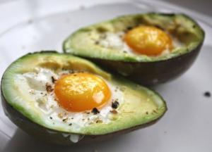 Врачи назвали доступные продукты, повышающие тестостерон 