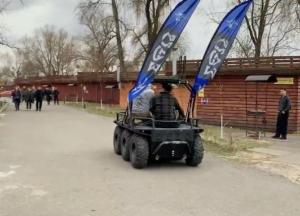 Дрон-пікнік у парку «Муромець»: військові роботи катали дітей та знайомили киян із технологіями ЗСУ