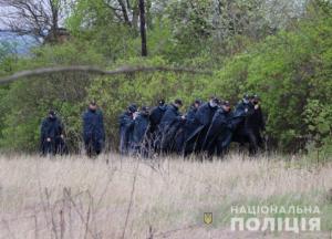 Ищут водолазы и авиация: на Харьковщине исчезла 6-летняя девочка (фото)