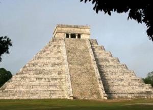 Ученые обнаружили модель Вселенной в пирамиде ацтеков 