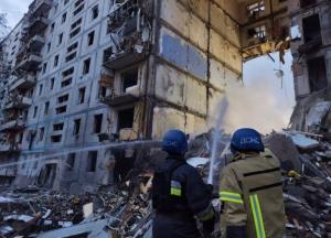 Росія атакувала Запоріжжя ракетами: пошкоджено 20 приватних будинків та 50 багатоповерхівок (відео)