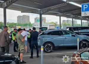 Поліція Києва провела рейди щодо паркування на місцях для осіб з інвалідністю