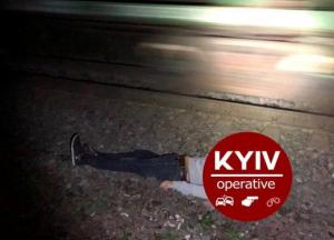 В Киеве, бросившись с моста, погиб парень