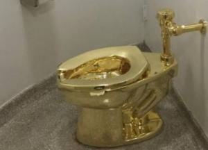 «Золотые» унитазы "Укрзализныци": НАБУ обыскало собственницу предприятия - победителя тендеров