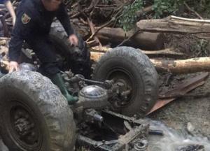 Трагедия на Закарпатье: лесорубов снесла 5-метровая волна