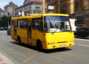 В Киеве с мая возобновляет перевозка в транспорте без спецпропусков