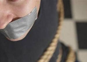 В Днепре похитили мужчину, чтобы заполучить его квартиру