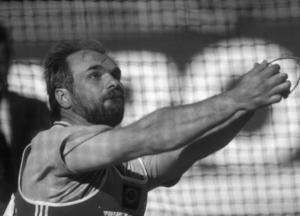 Умер легендарный советский легкоатлет Юрий Седых: его рекорд держится более 30 лет