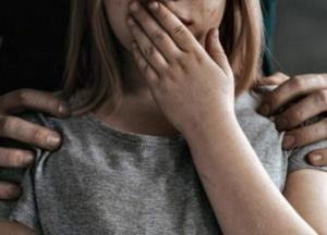  В Волынской области мужчина развращал 6-летнюю девочку