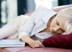 Врачи рассказали, чем опасен дневной сон 