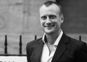 Герой "Холостяка" Френсис Мэтью заразился COVID-19