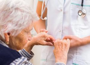 Врачи назвали неожиданную причину болезни Паркинсона