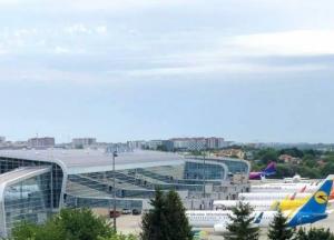 Аэропорт во Львове стал новым центром вакцинации от коронавируса