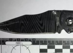 Не понравилась внешность: в Одессе мужчина порезал прохожего