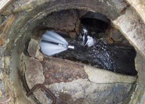 Коммунальщики оставят жителей Бортничей без воды