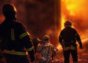 Росіяни влучили у Бурштинську та Добротвірську ТЕС, "Укренерго" просить аварійної допомоги у Польщі