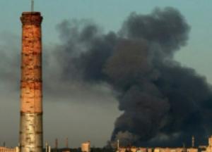 В Донецке эвакуировали жителей из-за взрывов на заводе "Зенит"