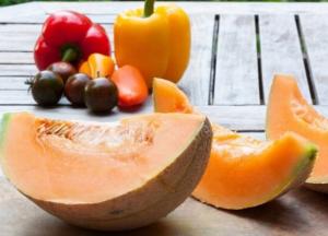 Врачи рассказали, какие продукты нельзя сочетать с дыней