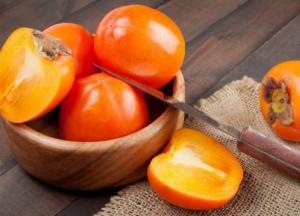 Кому нельзя есть хурму 