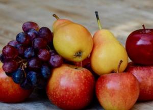 Названы овощи и фрукты, которые помогут снизить холестирин