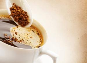 Медики рассказали о вреде растворимого кофе