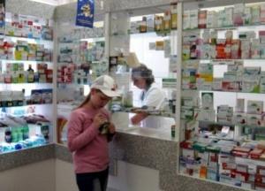 В Украине хотят наказывать за продажу лекарств несовершеннолетним: размеры штрафов