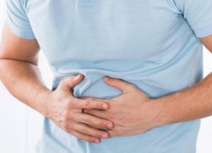 Онкологи назвали первые признаки злокачественной опухоли желудка 