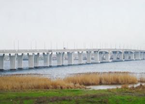 З'явилося перше відео з пошкодженого Антонівського мосту під Херсоном