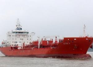 У берегов Африки напали на танкер с украинцами на борту. Часть экипажа захватили