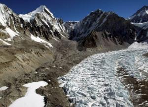 В леднике на Тибете обнаружили неизвестные вирусы возрастом 15 000 лет