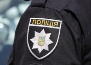 В Сумской области на избирательном участке мужчина ругался и сопротивлялся полиции