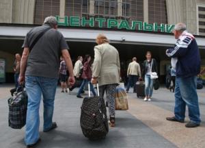 Министр рассказал о 2-х волнах миграции украинцев