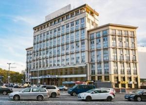 Гостиницу Днепр в центре Киева продали за 1,1 млрд
