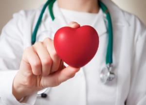 Кардиологи назвали самые опасные для сердца продукты 