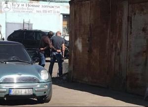ЧП в Полтаве: мужчине дали автомобиль, в заложниках - полковник полиции