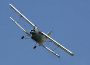 В Канаде самолет упал в озеро, 3 человека пропали без вести