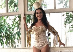 62-летняя "рабыня Изаура" решила показать эротические снимки (фото)