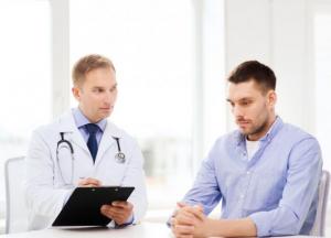 Врачи назвали признаки рака у мужчин, которые часто игнорируют