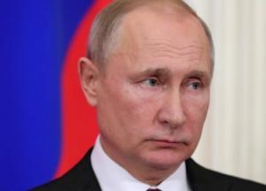 Конфуз Путина в аэропорту высмеяли в Сети