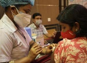 В Индии тысячи человек получили фейковую вакцину